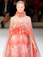 2012İrb Alexander McQueen